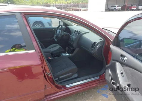 2010 Nissan Altima S из США, поврежденный, VIN 1N4AL2AP8AC138104